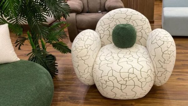 box hand sofa set